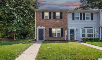 1402 Applegate Dr in Alabaster, AL - Building Photo