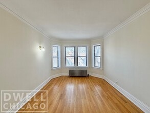 1913 W Larchmont Ave in Chicago, IL - Foto de edificio - Building Photo