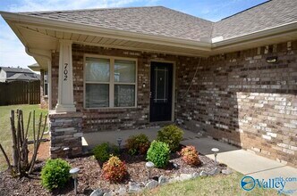 702 Willow Shoals Dr SW in Madison, AL - Building Photo - Building Photo