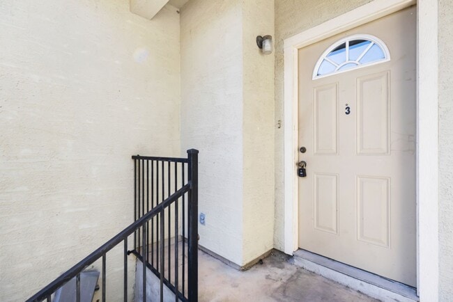 5006 Summit Wood in San Antonio, TX - Building Photo - Building Photo