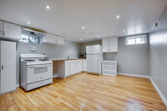 3625 Dougall Av in Windsor, ON - Building Photo - Building Photo