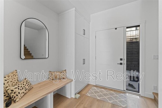 2735-2735 Shannon Lake Rd in West Kelowna, BC - Building Photo - Building Photo