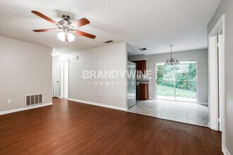 215 Shore Rd in Winter Springs, FL - Building Photo - Building Photo