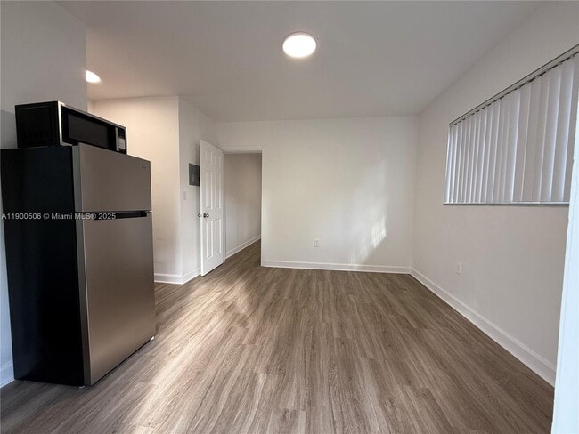 1120 NW 32nd Ct in Miami, FL - Building Photo - Building Photo