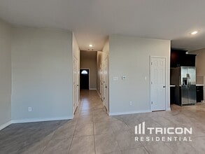 283 Silktassel Way in Buda, TX - Building Photo - Building Photo