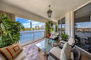 19925 NE 39th Pl in Aventura, FL - Building Photo