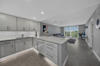 1800 N Andrews Ave, Unit 6H in Fort Lauderdale, FL - Foto de edificio - Building Photo