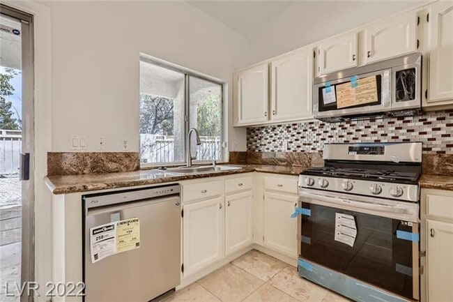 1850 Swallow Hill Ave in Henderson, NV - Building Photo - Building Photo