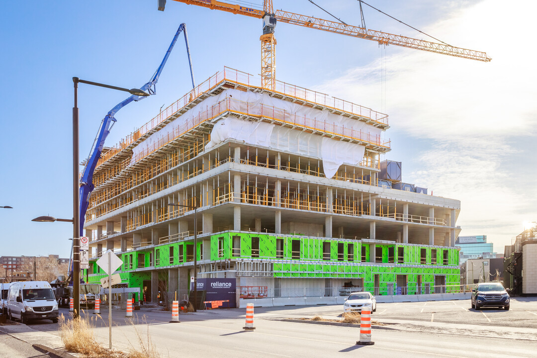 Lynk in Montréal, QC - Building Photo