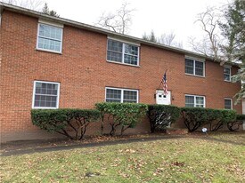 326 E Linden Ave in East Rochester, NY - Building Photo