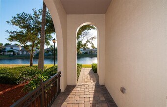 4357 Cascada Cir in Hollywood, FL - Building Photo - Building Photo