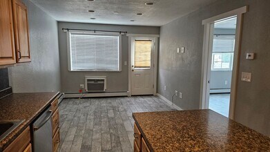 1064 Chambers Ct in Aurora, CO - Building Photo - Building Photo