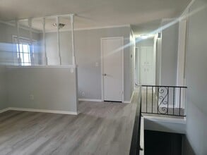 621 Ridgeway Rd in Rose Hill, KS - Building Photo - Building Photo