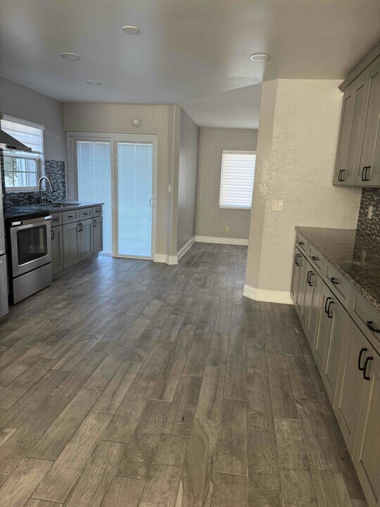 218 Kellwood Ct in Kissimmee, FL - Building Photo