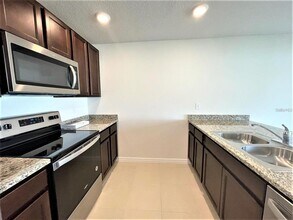 550 Calico Scallop St in Ruskin, FL - Building Photo - Building Photo