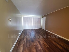 305 S 47th St in Lincoln, NE - Building Photo - Building Photo