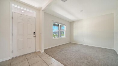 12732 Lateral Root Dr in Sarasota, FL - Foto de edificio - Building Photo
