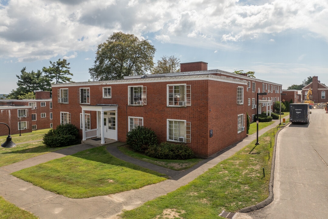 Bellamy Hall in New Haven, CT - Building Photo