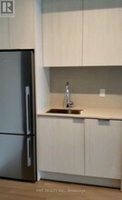 25 Richmond St E in Toronto, ON - Building Photo - Building Photo