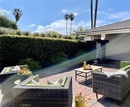 21901 Summer Cir in Huntington Beach, CA - Building Photo - Building Photo