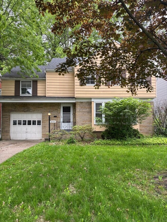 property at 1044 S Belvoir Blvd