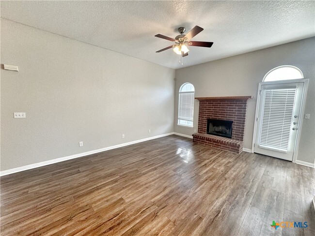 property at 521 Woodlake Dr