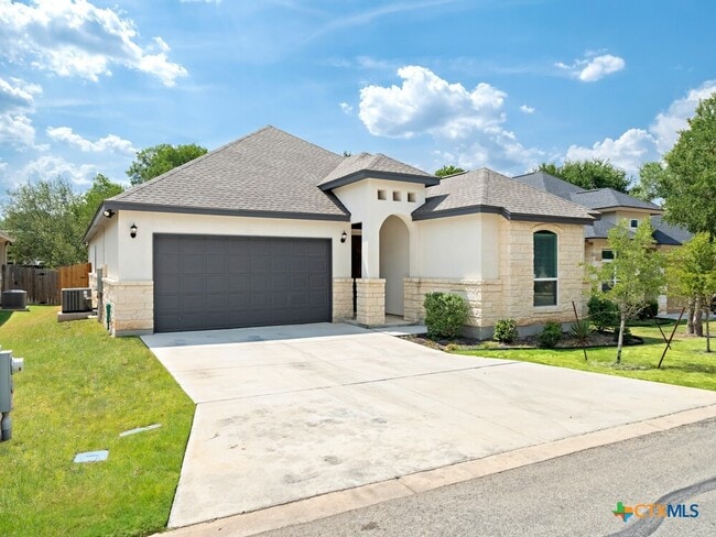 530 Carriage House