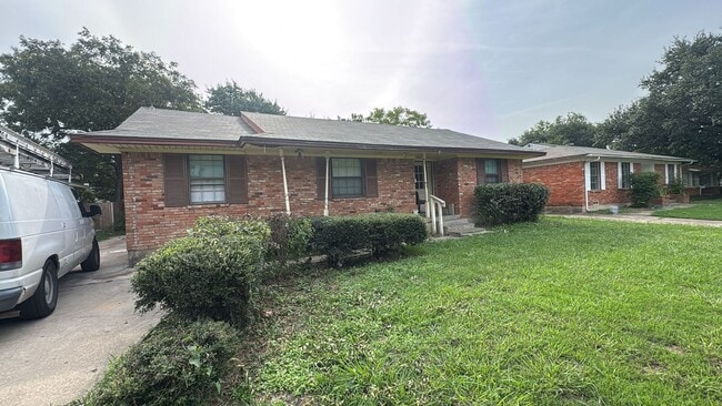 property at 10832 Channel Dr