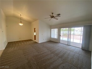 9612 Buckhorn Dr in Las Vegas, NV - Building Photo - Building Photo