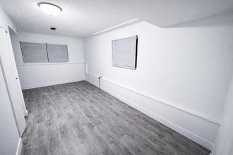 32438 Hillcrest Ave in Abbotsford, BC - Building Photo - Building Photo