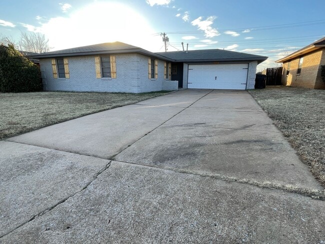 property at 10517 N McKinley Ave