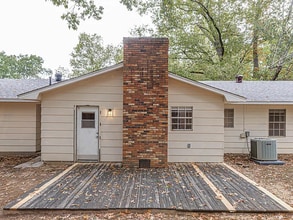 400 Oakhill Cir in Clinton, MS - Building Photo - Building Photo
