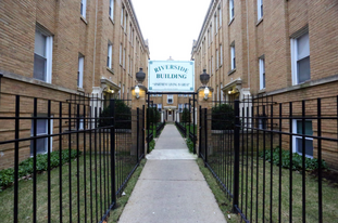 4928 N Whipple St, Unit 35-1W Apartments