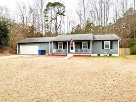 5219 Mawood Ave in Fayetteville, NC - Building Photo