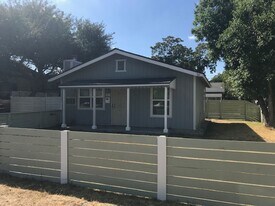 2297 Beaumont St in Sacramento, CA - Building Photo
