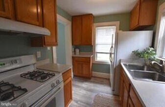 909 Maplewood Ave in Takoma Park, MD - Building Photo - Building Photo
