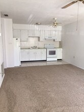 4360 Tahitian Gardens Cir in Holiday, FL - Building Photo - Building Photo