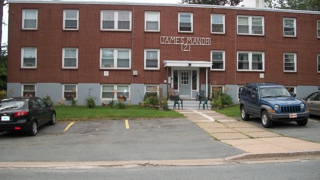 2 Melrose Apartments in Halifax, NS - Building Photo