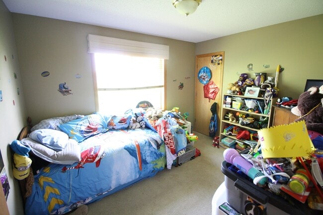 property at 2827 18th Ave E