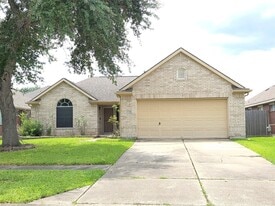 17226 Stratford Green Dr in Sugar Land, TX - Building Photo