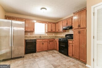 4668 Tradewinds Ct in Douglasville, GA - Building Photo - Building Photo