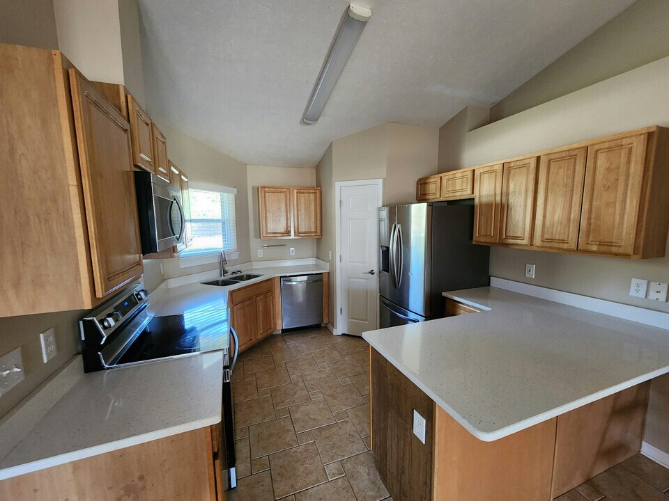 6719 Water St in Navarre, FL - Building Photo