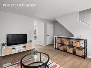 134 Blakeford Dr in Dublin, OH - Building Photo - Building Photo