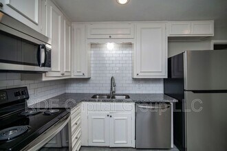 1209 W Boyce Ave in Fort Worth, TX - Building Photo - Building Photo