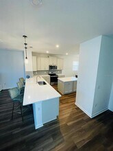 8563 Compass Pt Ave in Orlando, FL - Building Photo - Building Photo