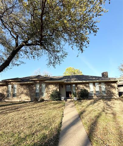 2526 Parkside Dr in Garland, TX - Building Photo - Building Photo