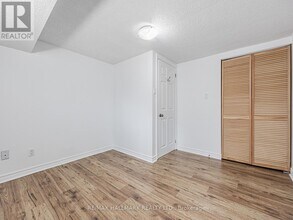 8 Redwood Ave in Toronto, ON - Building Photo - Building Photo