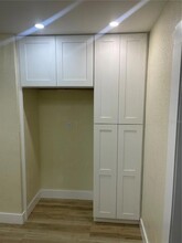 4513 W Gray St in Tampa, FL - Building Photo - Building Photo