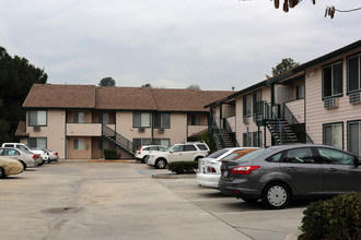 Windmill Senior Villas in Lakeside, CA - Building Photo - Building Photo