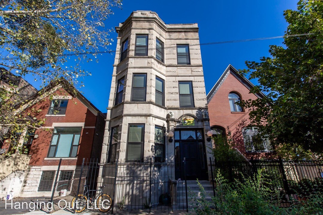 2014 W Cortez St-Unit -#1R in Chicago, IL - Building Photo